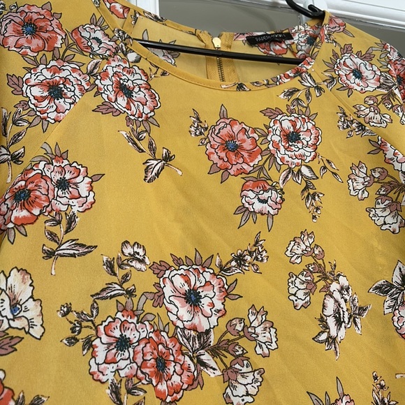 Flowy sleeve, loose blouse. Floral design size M - Picture 2 of 4